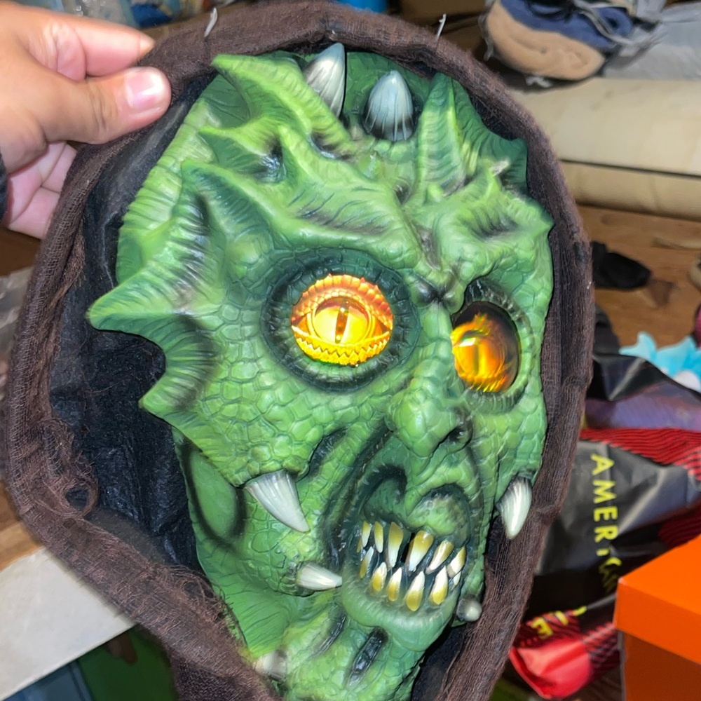 Mask - Picture 3 of 3